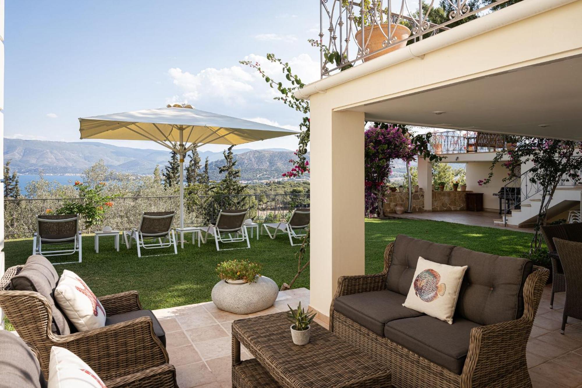 Villa Fantasia Isthmia Ngoại thất bức ảnh