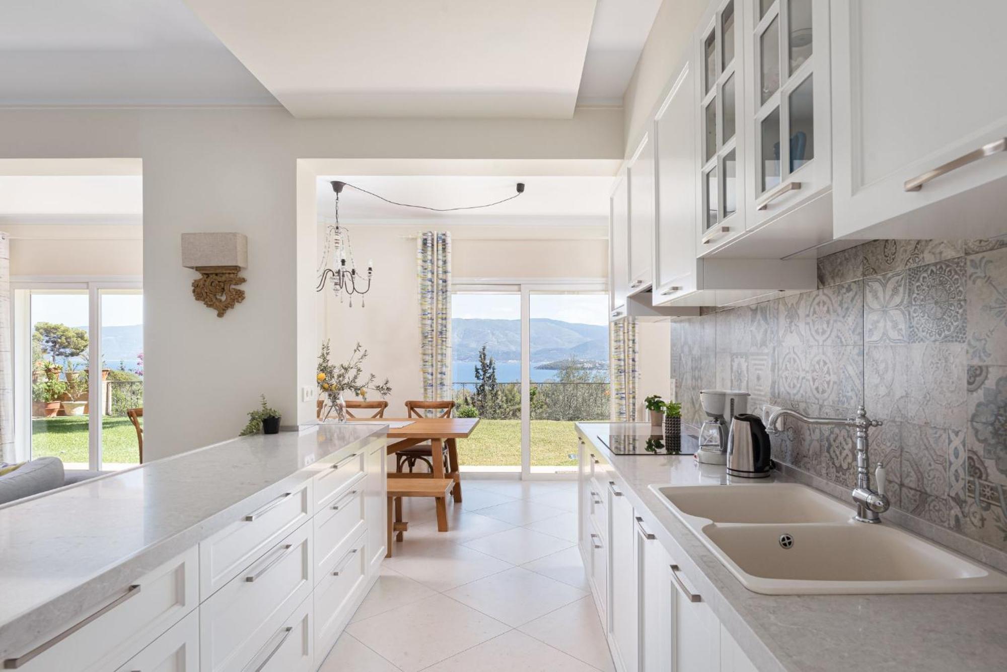 Villa Fantasia Isthmia Ngoại thất bức ảnh